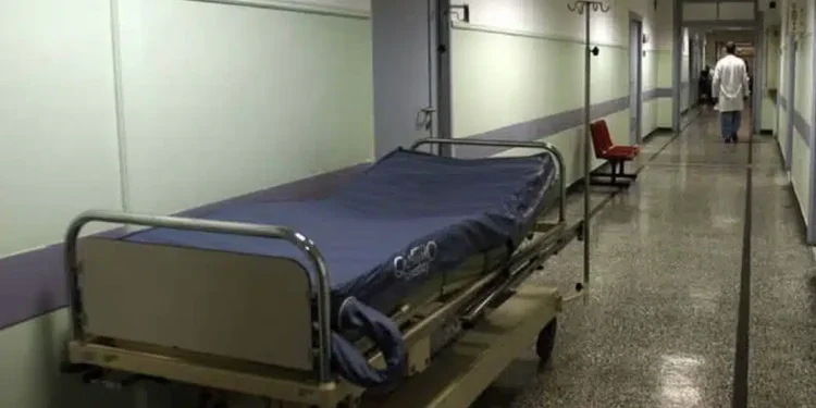 Ηράκλειο: 42χρονος προσπάθησε να βάλει τέλος στη ζωή του πίνοντας χλωρίνη – Νοσηλεύεται σε κρίσιμη κατάσταση