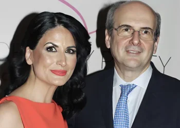 Πόπη Καλαϊτζή για Κωστή Χατζηδάκη: «Μου έδωσε το μονόπετρο μέσα σε ένα γιαούρτι»