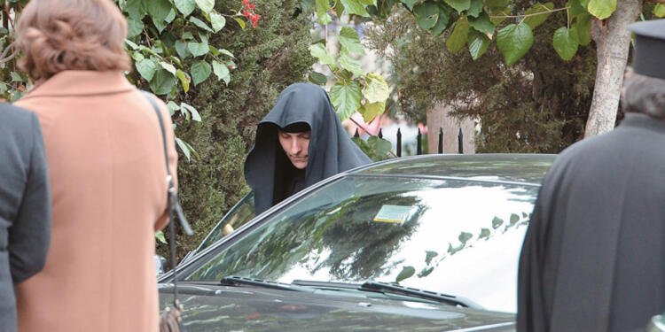 Η κόρη του ηθοποιού Πέτρου Φυσσούν και εγγονή του Κώστα Χατζηχρήστου σε μοναστήρι