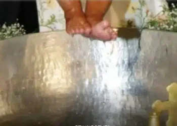 Αντί για γλέντι, κηδεία: Βρεφάκι 2 μηνών «έσβησε» λίγο μετά την βάπτισή του