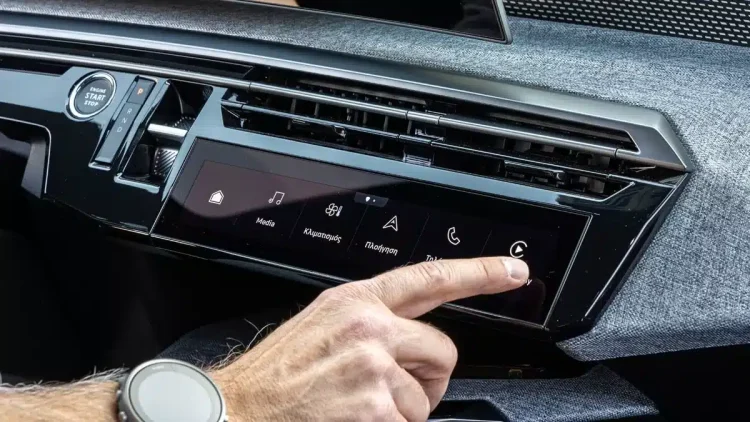 Πάνω από 13.000 εupώ η επιδότηση για αγοpά νέου αυτοκινήτου σε Έλληνες