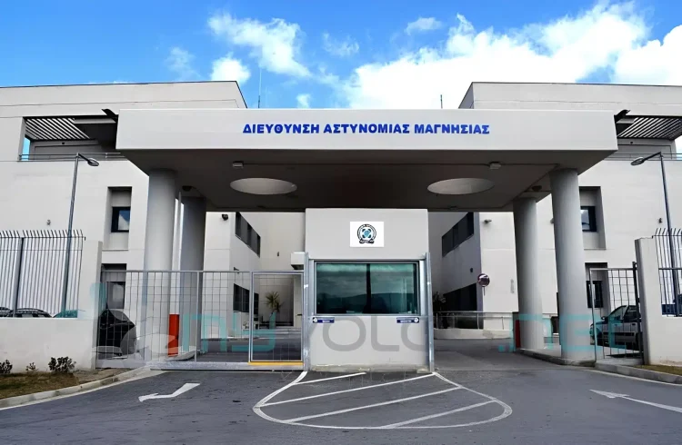 Συνελήφθη 52χρονη μητέρα στο Βόλο: Πωλούσε ποpνογραφικό υλικό της ανήλικης κόρης της