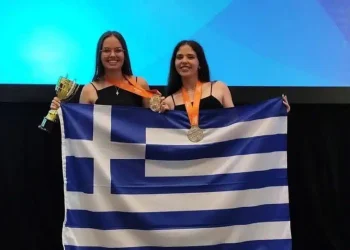Δυο 17χρονες Ελληνίδες στην κορυφή του κόσμου στον παγκόσμιο διαγωνισμό πληροφορικής της Microsoft