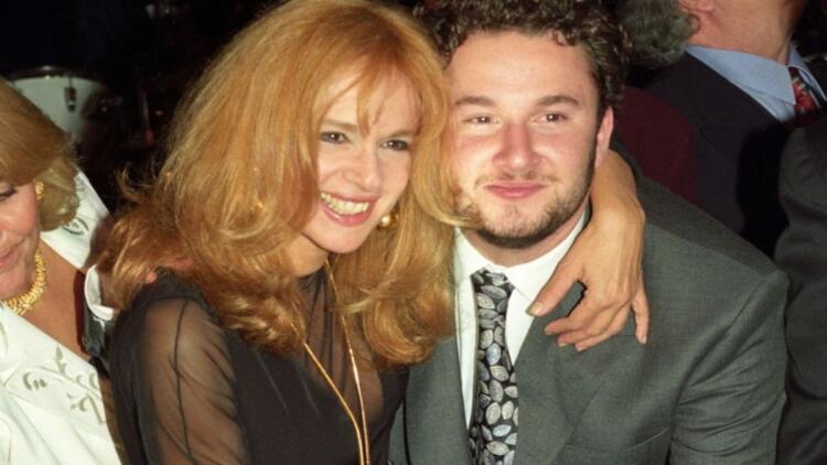 «Ράγισε καρδιές» ο Γιάννης Παπαμιχαήλ: Το συγκινητικό μήνυμα για τη μητέρα του, Αλίκη Βουγιουκλάκη