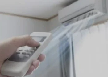 Δείτε Πόσο ρεύμα καίει ο ανεμιστήρας δαπέδου και ο ανεμιστήρας οροφής και Πόσο ρεύμα καίει το κλιματιστικό