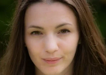 Ο σύζυγός μου με βiασε λίγες ώρες αφού γέννησα το μωρό μας – Η αληθινή ιστορία της Νατάσα