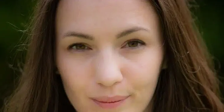 Ο σύζυγός μου με βiασε λίγες ώρες αφού γέννησα το μωρό μας – Η αληθινή ιστορία της Νατάσα