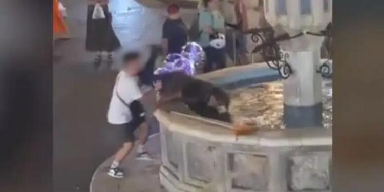 Αποτροπιασμός στη Ρόδο: Έσπρωξε άστεγο σε σιντριβάνι και γελούσε – Βίντεο ντοκουμέντο