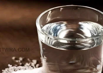 Ανακατέψτε ξίδι και αλάτι σε ένα ποτήρι, αφήστε το στο δωμάτιο που πάντα είστε και δείτε τι εκπληκτικό θα συμβεί