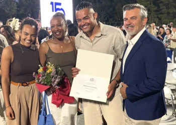 Καραλής: «Μάνα… το πήρα» – Η ανάρτηση του Έλληνα Πρωταθλητή για την απονομή του πτυχίου του