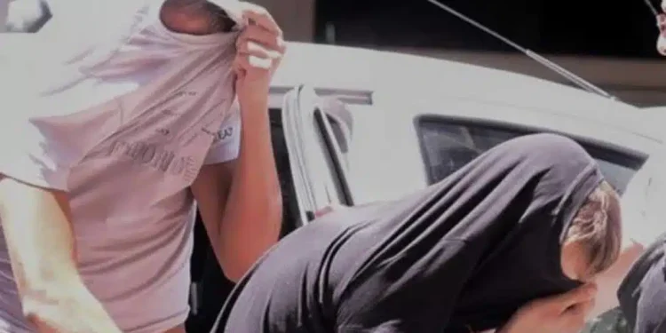 Ομαδıκός βιασμός στον Πειραιά: Έσπασε τη σιωπή της η 14χρονη και λύγισαν μέχρι και οι αστυνομικοί – «Ήμουν…»