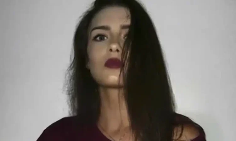 Λευκάδα: Μάχη για τη ζωή της δίνει η 24χρονη που κατέρρευσε τη στιγμή της πρότασης γάμου