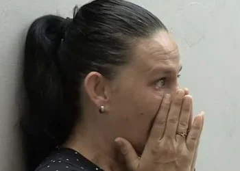 Η μητέρα της Ειρήνης Μουρτζούκου αποκαλύπτει στο Φως Στο Τούνελ όσα κρατούσε μέσα της