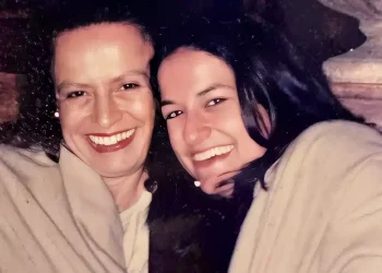 Πένθος για τη Νίκη Κεραμέως – Πέθανε ξαφνικά η μητέρα της: Δώρισαν τα όργανά της