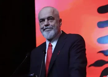 Αλβανία: Προκαλεί το υπουργείο Άμυνας με χάρτη που δείχνει ως «ιστορικά εδάφη» περιοχές της Ελλάδας