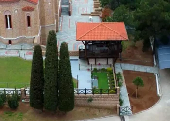 Ο τάφος του Αγίου Παϊσίου σε μοναδικές εικόνες από ψηλά