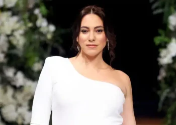 Γέννησε η Ευρυδίκη Βαλαβάνη – Το βίντεο από το μαιευτήριο