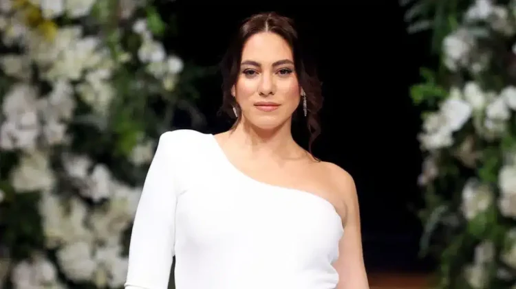 Γέννησε η Ευρυδίκη Βαλαβάνη – Το βίντεο από το μαιευτήριο