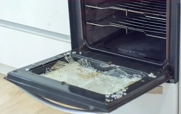 Η πόρτα του φούρνου μου εξερράγη ξαφνικά: εξηγώ γιατί συνέβη αυτό και πώς να αποφύγετε τέτοια προβλήματα