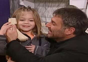 Δικηγόρος, παντρεμένη και πανέμορφη: Δείτε πώς είναι σήμερα το κοριτσάκι από το «απαγορευμένο» επεισόδιο των «Δυο Ξένων»