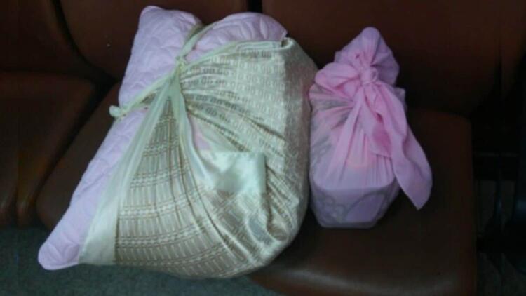 Αυτή η γιαγιά περιπλανιόταν στους δρόμους λέγοντας ότι η κόρη της έχει γεννήσει – Κανείς δεν φανταζόταν ότι…