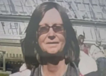 Αγνοείται 59χρονη – Πήγε για μπάνιο με τον σύζυγό της και εξαφανίστηκε