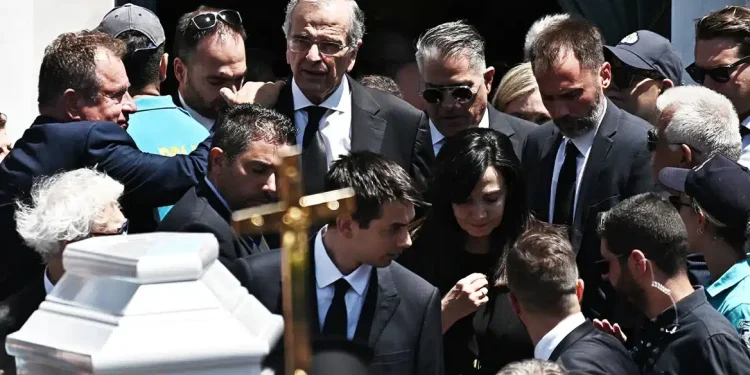 Ακούστε το τελευταίο αντίο του Αντώνη Σαμαρά στην κόρη του: «Ευχαριστώ τον Θεό που μας έδωσε αυτό το δώρο έστω για 34 χρόνια»