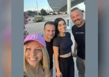 Συγκινεί το αντίο της της κόρης του Ντέμη Νικολαΐδη στην Αλεξάνδρα Νικολαΐδου