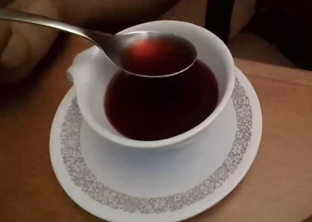 Αυτό το τσάι περιέχει 22 φορές περισσότερο ασβέστιο από ένα ποτήρι γάλα και είναι ιδανικό για την οστεοπόρωση