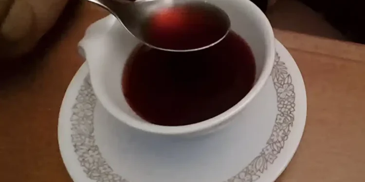 Αυτό το τσάι περιέχει 22 φορές περισσότερο ασβέστιο από ένα ποτήρι γάλα και είναι ιδανικό για την οστεοπόρωση