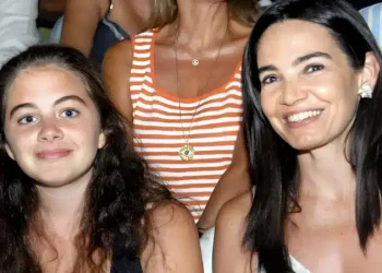 Λένα Σαμαρά: Ποιο ήταν το κορίτσι που όλοι αγαπούσαν – Και πώς είπε αντίο μέσα σε μία ώρα