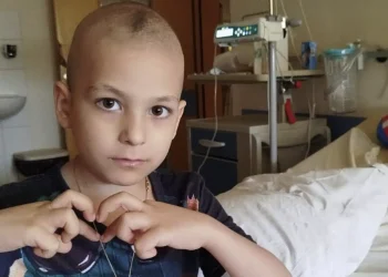 Ο μικρός Γιώργος παλεύει με τον καρκίνο και χρειάζεται άμεσα τη στήριξή μας