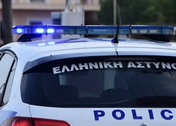 Άγρια δολοφονία 47χρονης στο Χαλάνδρι – Την σκότωσε ο σύντροφός της στην είσοδο πολυκατοικίας