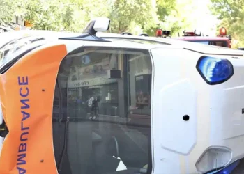 Πέθανε ο ασθενής μετά την ανατροπή ιδιωτικού ασθενοφόρου στο Γουδί