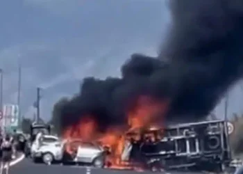 Φριχτό τροχαία στη χώρα μας – Νεκροί τρεις άνθρωποι που απανθρακώθηκαν