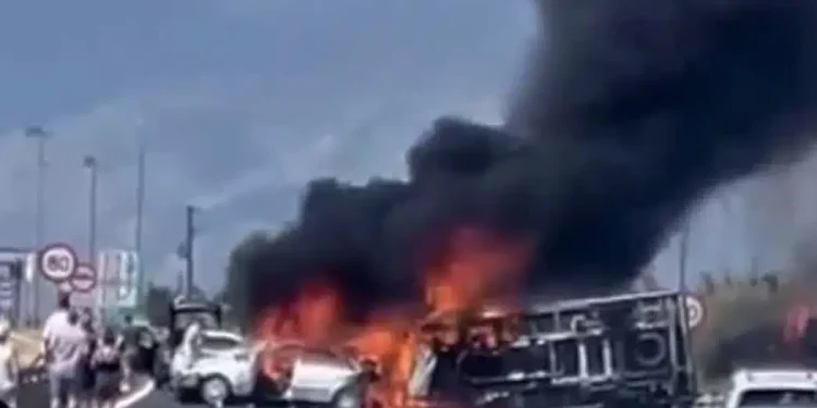 Φριχτό τροχαία στη χώρα μας – Νεκροί τρεις άνθρωποι που απανθρακώθηκαν