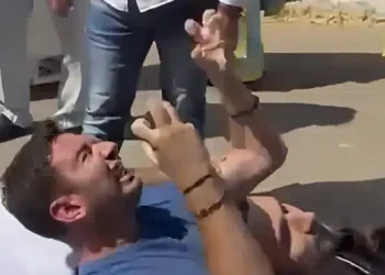 Κεφαλονιά: Η λιτανεία του Αγίου Γερασίμου, η λαοθάλασσα πιστών και το… απρόοπτο με τον «δαιμονισμένο»