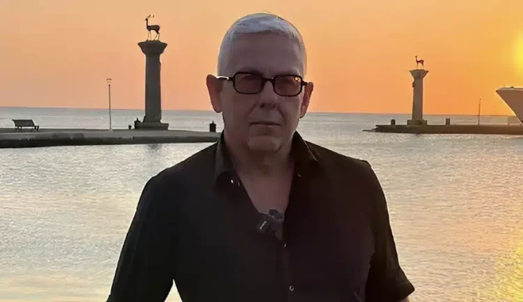 Χείμαρρος ο Τάσος Δούσης για περιστατικό σε ταβέρνα: «Αν δεν θέλατε παιδιά, τι σκ@τά τα φέρατε στον κόσμο;»