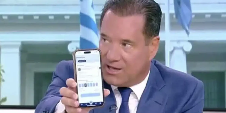 Ο Άδωνις Γεωργιάδης έκλεισε on air ραντεβού με γαστρεντερολόγο – «Το ΕΣΥ δέχεται προπαγάνδα»