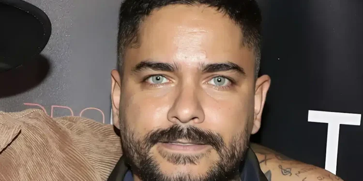 Ο Τίμος Ζαχαράτος ξεσπά: «Μια μπύρα πίνετε και αν δεν είναι τόσο παγωμένη όσο θα θέλατε, αφήνετε ένα αστέρι λες και γκρεμίστηκε η ζωή σας»