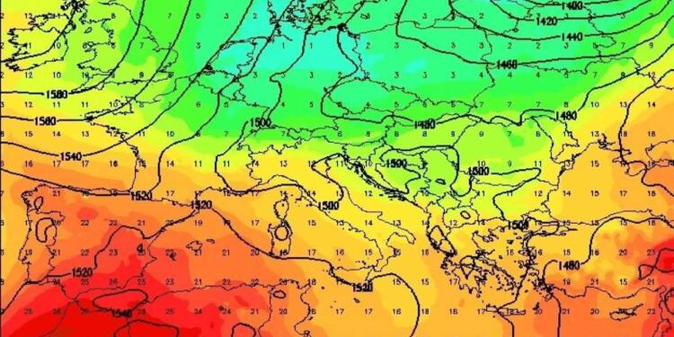 Καιρός: Αλλάζουν όλα μέσα στον Αύγουστο – Οι ψυχρές αέριες μάζες φέρνουν βοριάδες, πτώση της θερμοκρασίας και βροχές