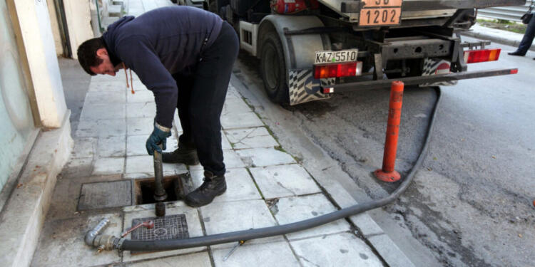 ΠΕΤΡΕΛΑΙΟ ΘΕΡΜΑΝΣΗΣ: ΔΕΝ ΠΕΡΙΜΕΝΑΜΕ ΤΕΤΟΙΑ ΤΙΜΗ… – ΤΟΣΟ ΘΑ ΠΛΗΡΩΣΟΥΜΕ ΤΟ ΛΙΤΡΟ ΦΕΤΟΣ ΤΟΝ ΧΕΙΜΩΝΑ