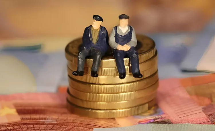 Γεμίζουν… τσέπες και πορτοφόλια οι συνταξιούχοι το Νοέμβρη: Έρχονται ούτε 1 ούτε 2 αλλά 11 επιδόματα – Ποιοι τα παίρνουν