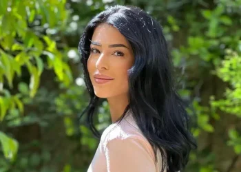 Η Λατινοπούλου δήλωσε εισόδημα 3.000 ευρώ για το 2023 και την «έκραξαν» – «Ζούσα στο σπίτι της γιαγιάς, δεν έβγαινα», απάντησε