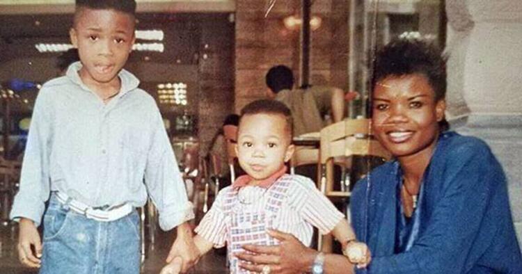 Μητέρα Αντετοκούνμπο: Από την απόλυτη φτώχεια μέχρι σήμερα τίποτα δεν αλλοίωσε τη ζωή της