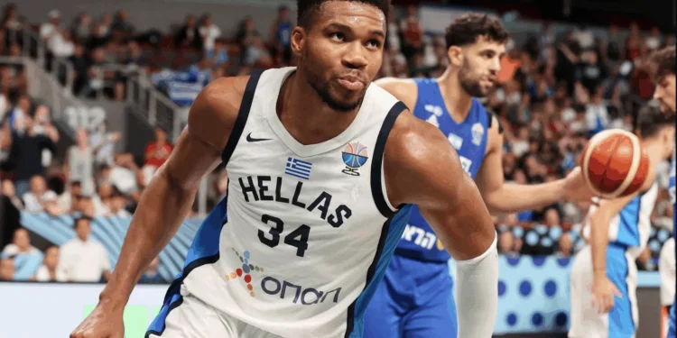 Βίντεο: Ο Αντετοκούνμπο τρελάθηκε με το χάλκινο στο Eurobasket και ξέσπασε σε Τούρκο οπαδό