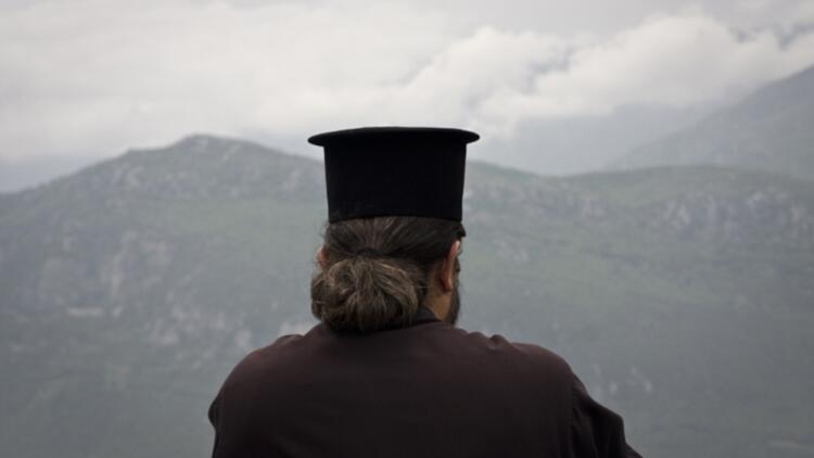 Κληρικός ήταν μεταξύ των μαφιόζων της Κρήτης: Εκβίαζε ιερωμένους για αξιώματα στην εκκλησία – Ποιοι εμπλέκονται