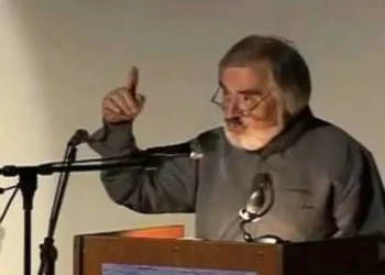 Πέθανε ο σπουδαίος σκηνοθέτης και συγγραφέας Νίκος Περέλης