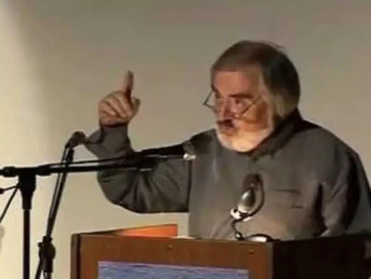 Πέθανε ο σπουδαίος σκηνοθέτης και συγγραφέας Νίκος Περέλης