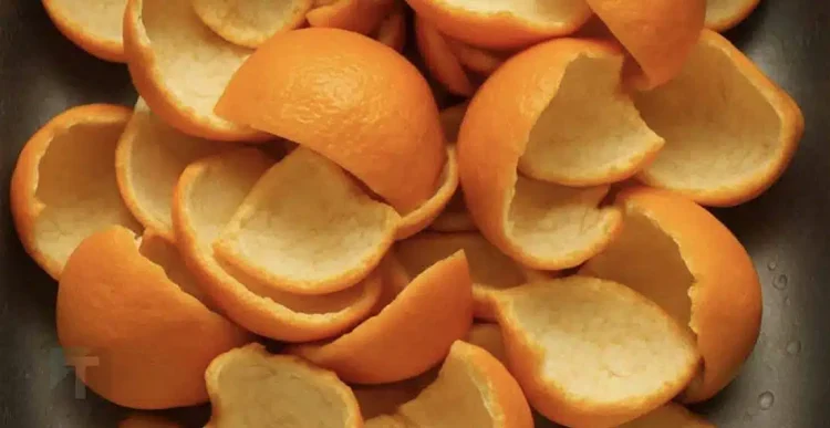 Σταματήστε να πετάτε τις φλούδες από τα πορτοκάλια. Δείτε 10 έξυπνα κόλπα για να τις χρησιμοποιήσετε στο σπίτι